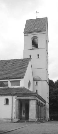 Zustand des Kirchturms von Mater Dolorosa im Jahr 2006