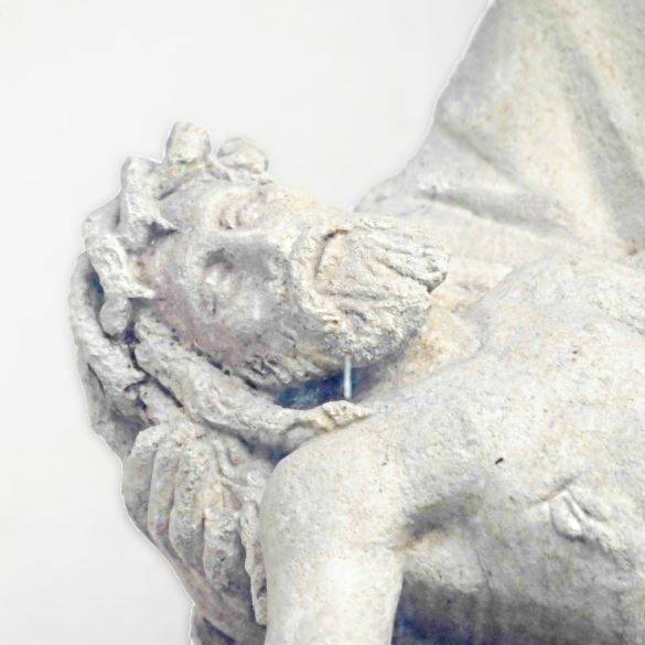 pieta.aussenwand.jesus.chorraum.jpg