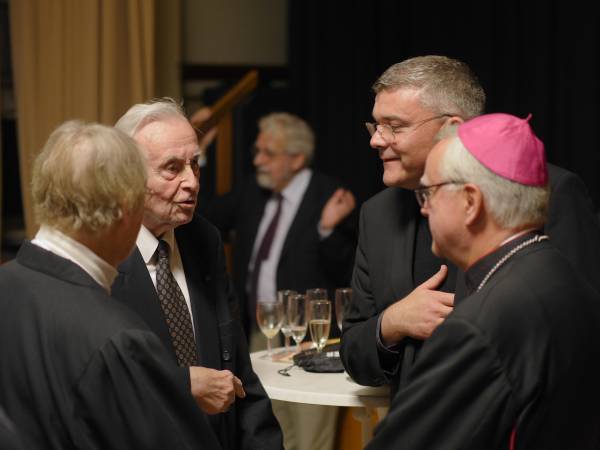 ehepaar.weinrich.msgn.guenther.erzbischof.koch.jpg