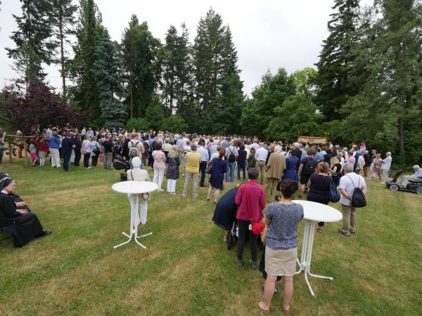 fronleichnamsprozession.3.6.2018..klostergarten.marienschwestern.jpg