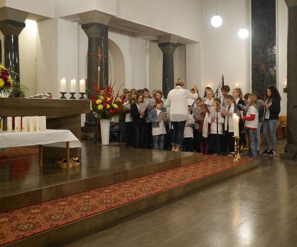kinder.und.jugendchor.st.alfons.2.jpg