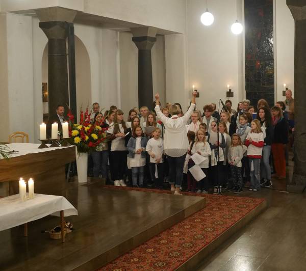 kinder.und.jugendchor.st.alfons.3.jpg