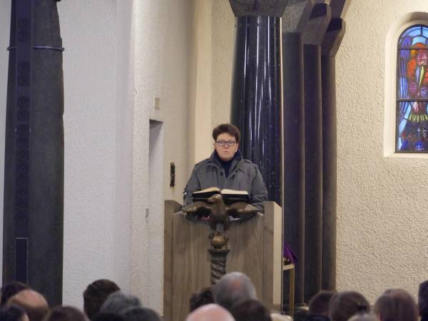 mechthild.haller.requiem.md.lesung.jpg